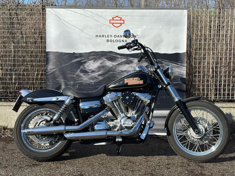 Harley-Davidson 1584 Super Glide Custom (2008 - 13) - FXDC