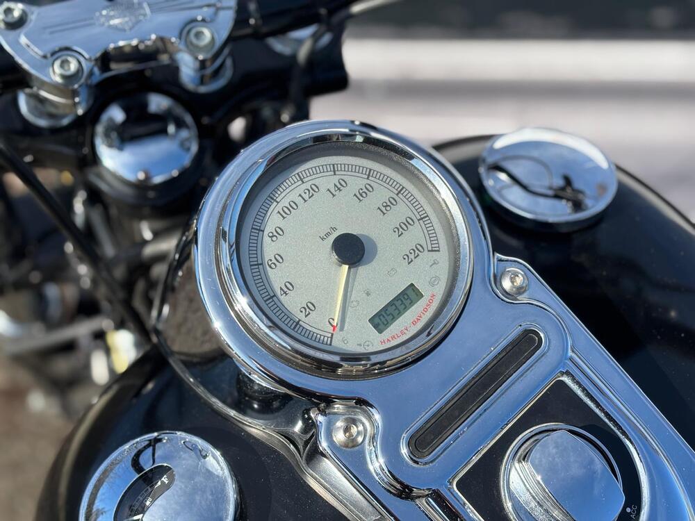 Harley-Davidson 1584 Super Glide Custom (2008 - 13) - FXDC (10)