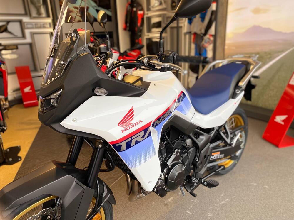 Honda Transalp XL750 (2025) (4)
