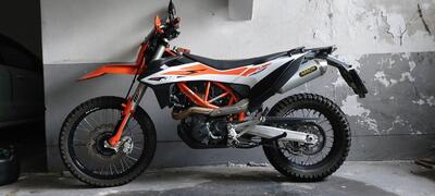 KTM 690 Enduro R (2022 - 25) usata