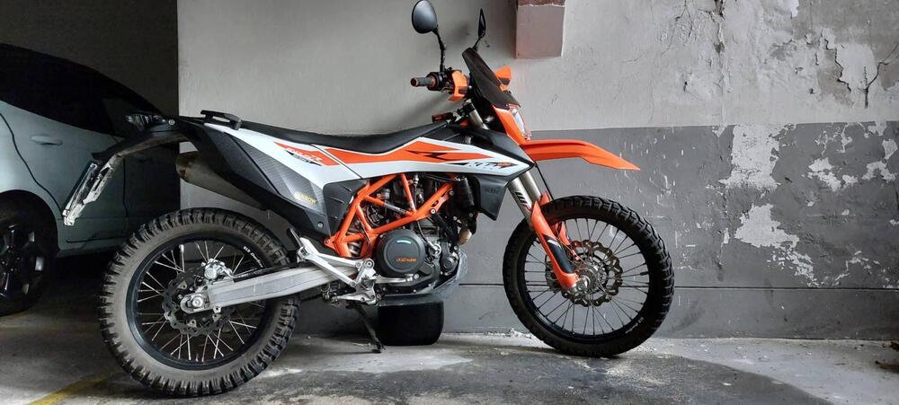 KTM 690 Enduro R (2022 - 25) (2)
