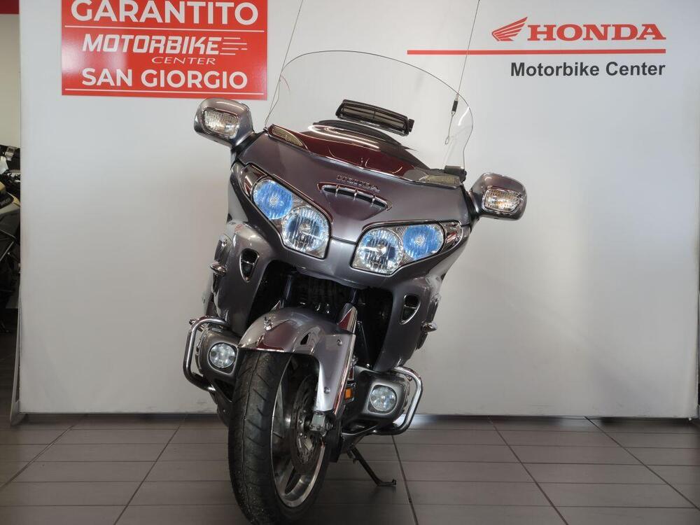 Honda GL 1800 Gold Wing (2007 - 11) (2)