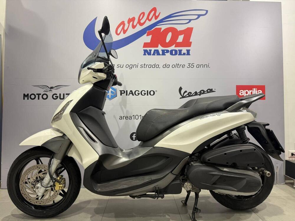 Piaggio Beverly 350 ABS (2016 - 20)