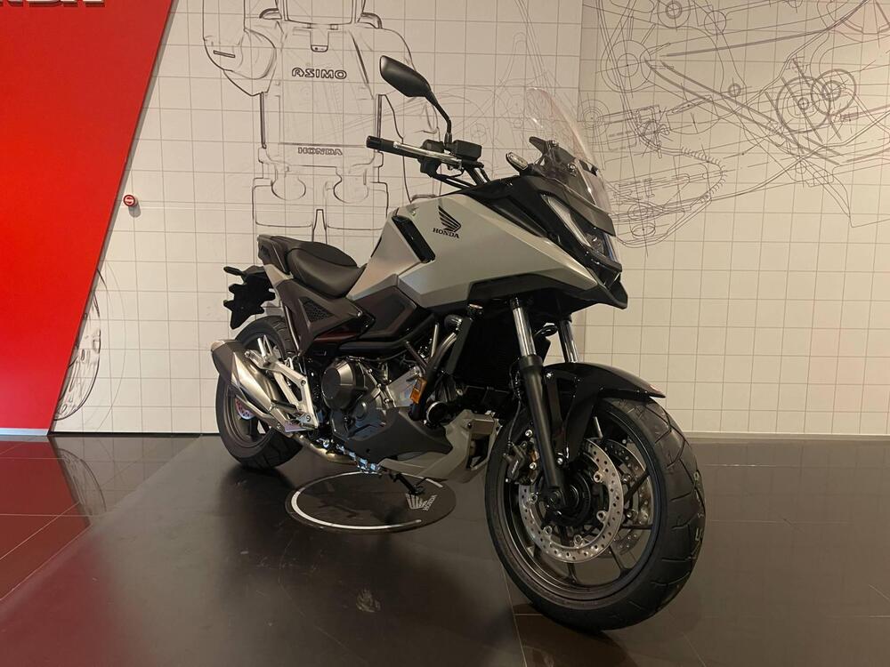 Honda NC 750 X (2025 - 26) (2)