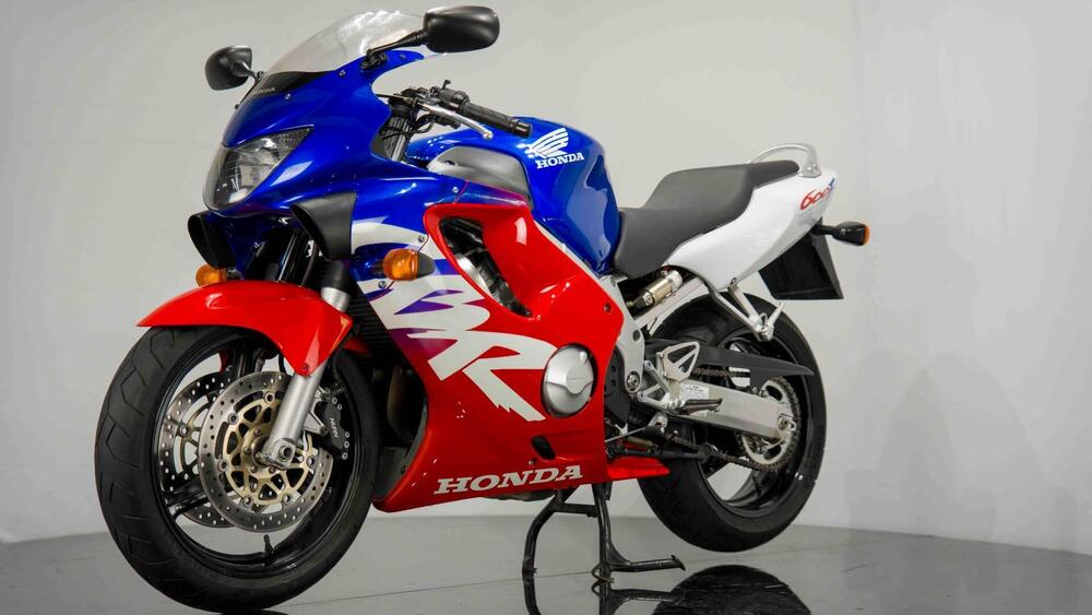Honda CBR 600 F (1999 - 00) (3)