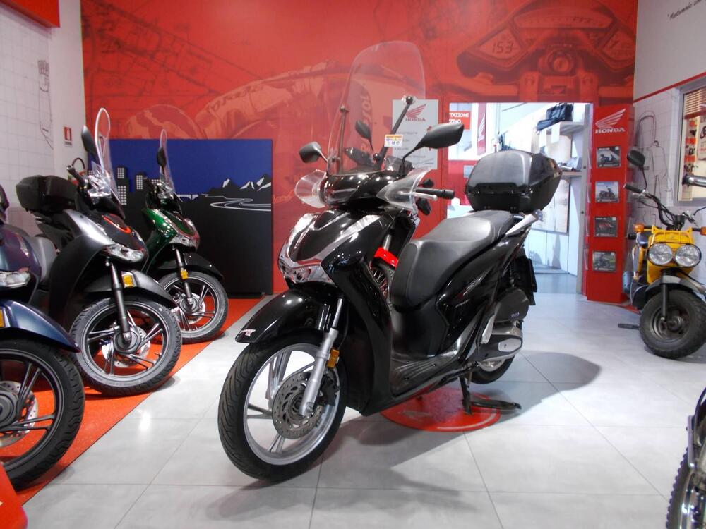 Honda SH 150i (2020 - 23) (2)