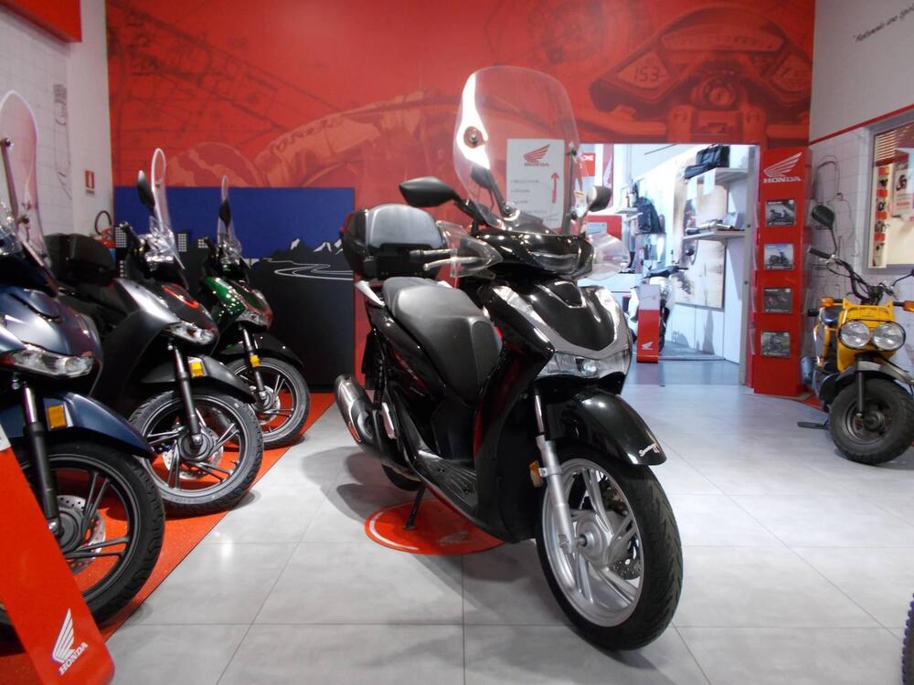 Honda SH 150i (2020 - 23) (8)