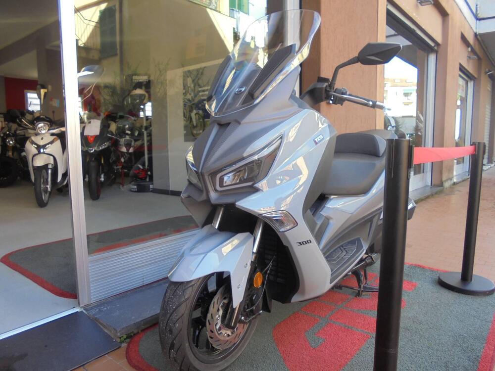 Sym Joymax 300 Z (2025 - 26)