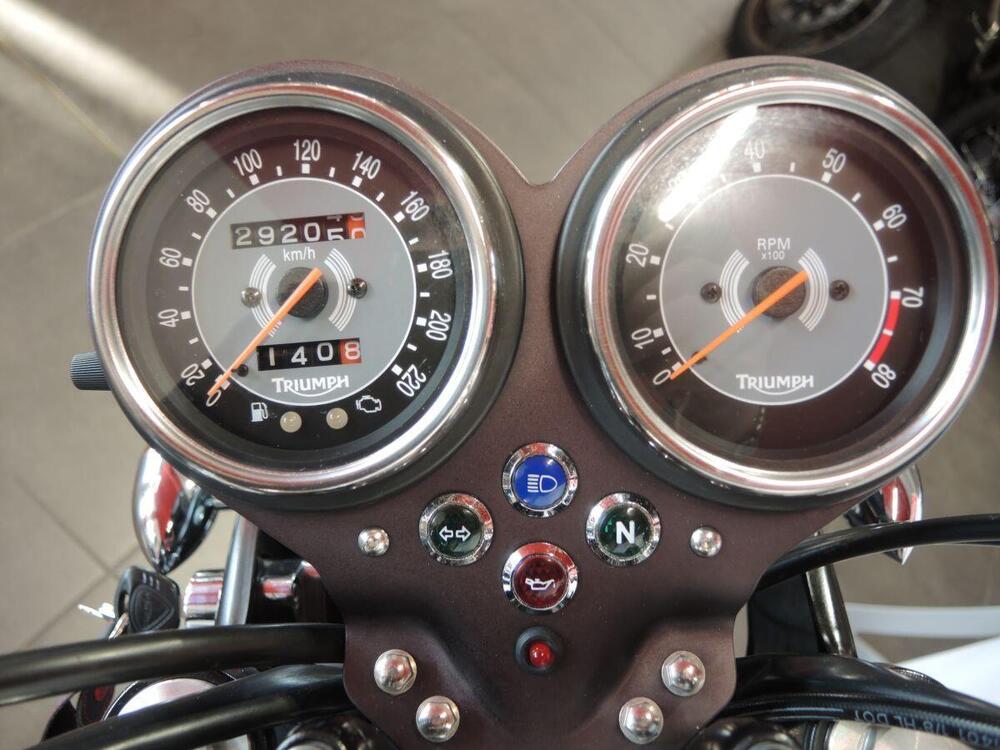 Triumph Bonneville T100 (2008 - 16) (5)