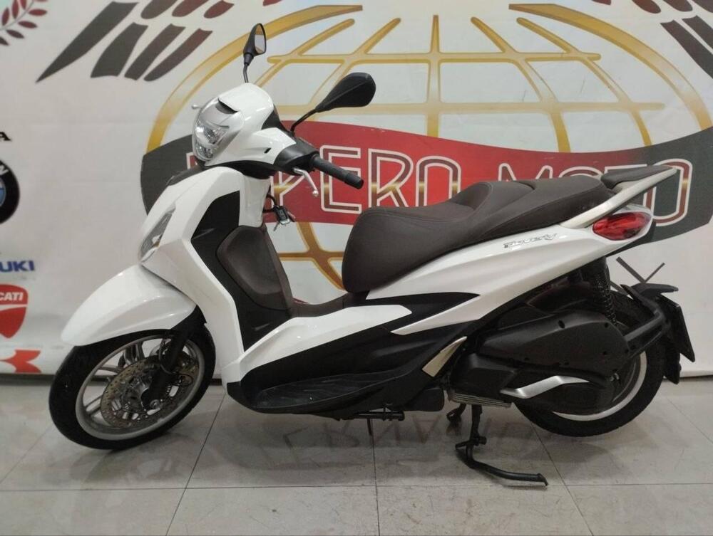 Piaggio Beverly 300 ABS-ASR (2021 - 25)