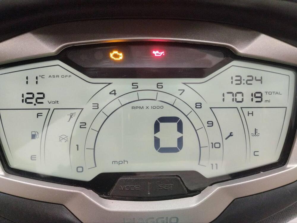 Piaggio Beverly 300 ABS-ASR (2021 - 25) (8)