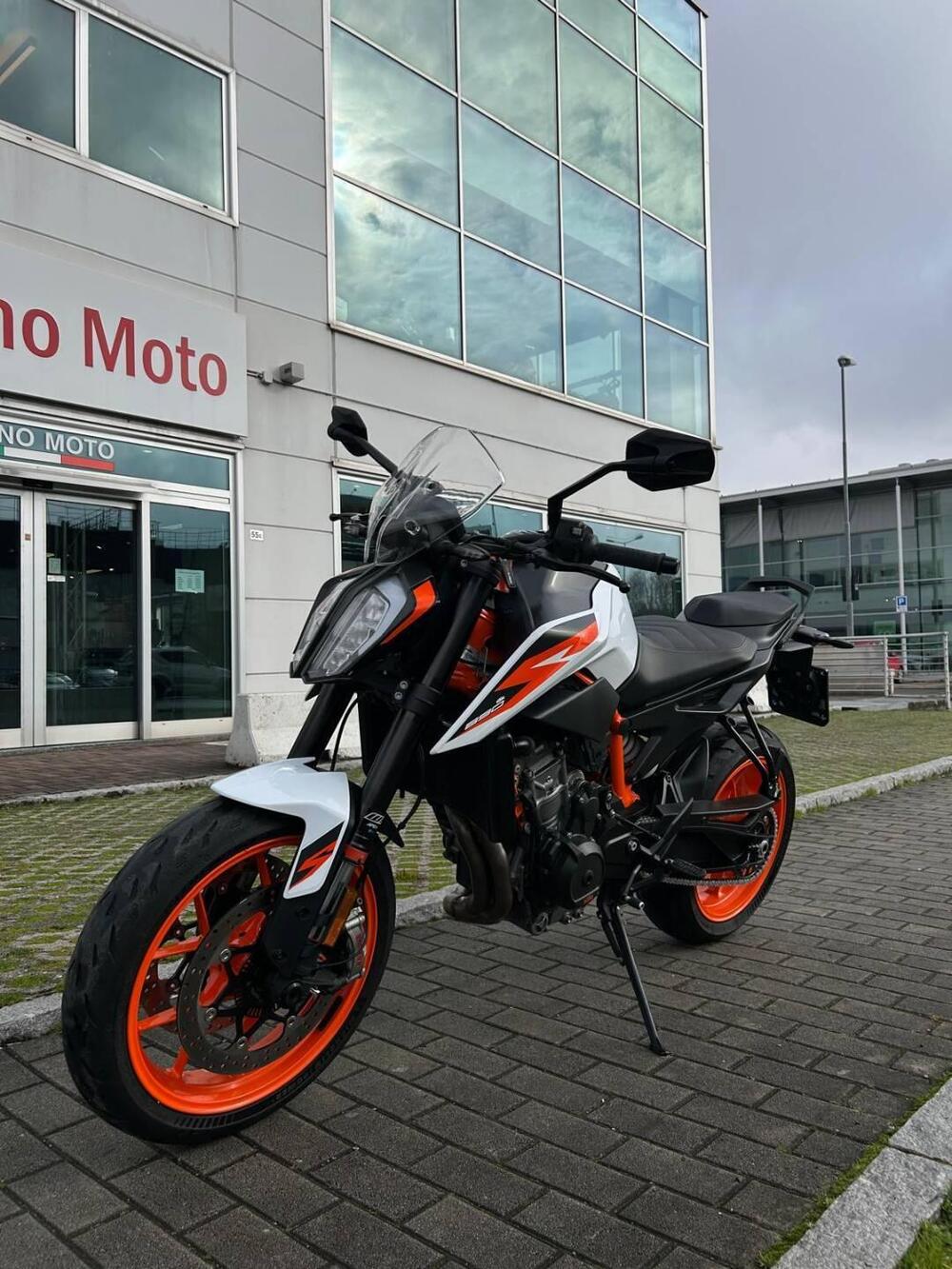 KTM 890 Duke R (2021) (3)