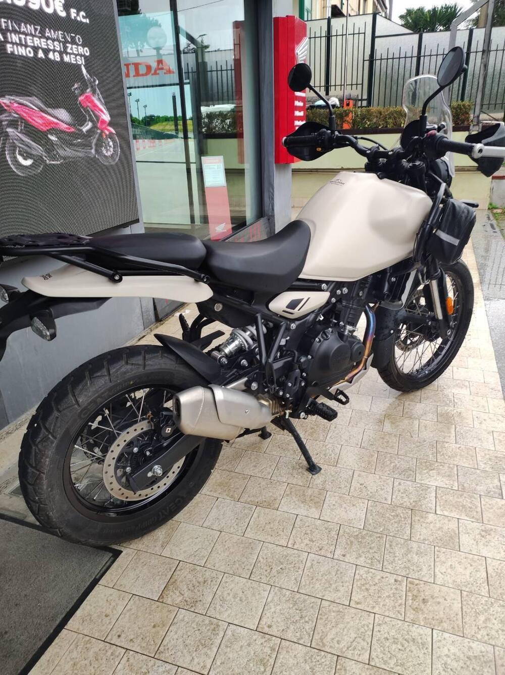 Royal Enfield Himalayan 450 (2024 - 26) (7)