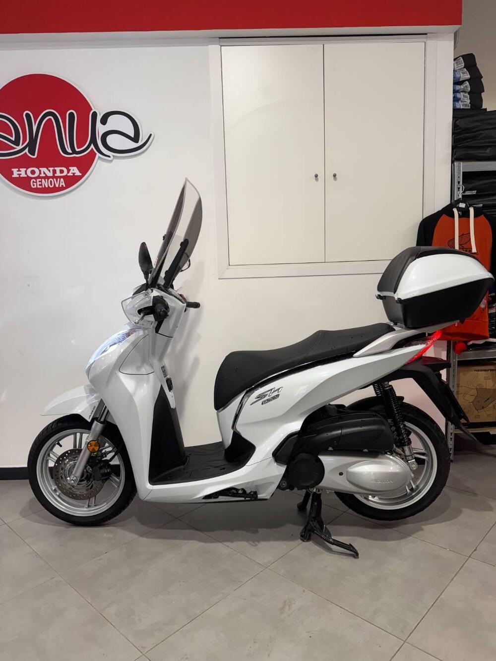 Honda SH 300 i ABS (2016 - 20) (4)