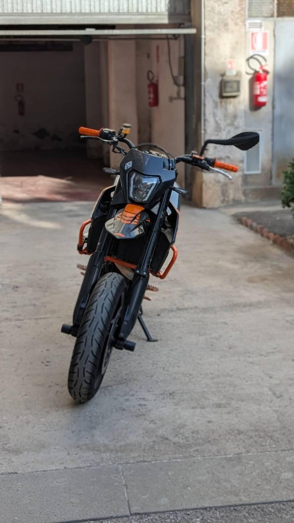 KTM 690 SMC R (2019 - 20) (2)