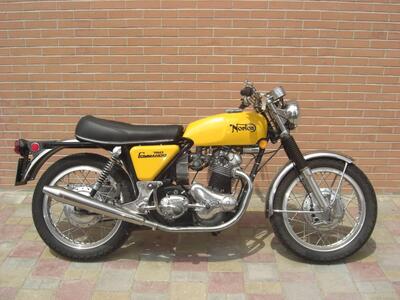 Norton Commando Roadster d'epoca