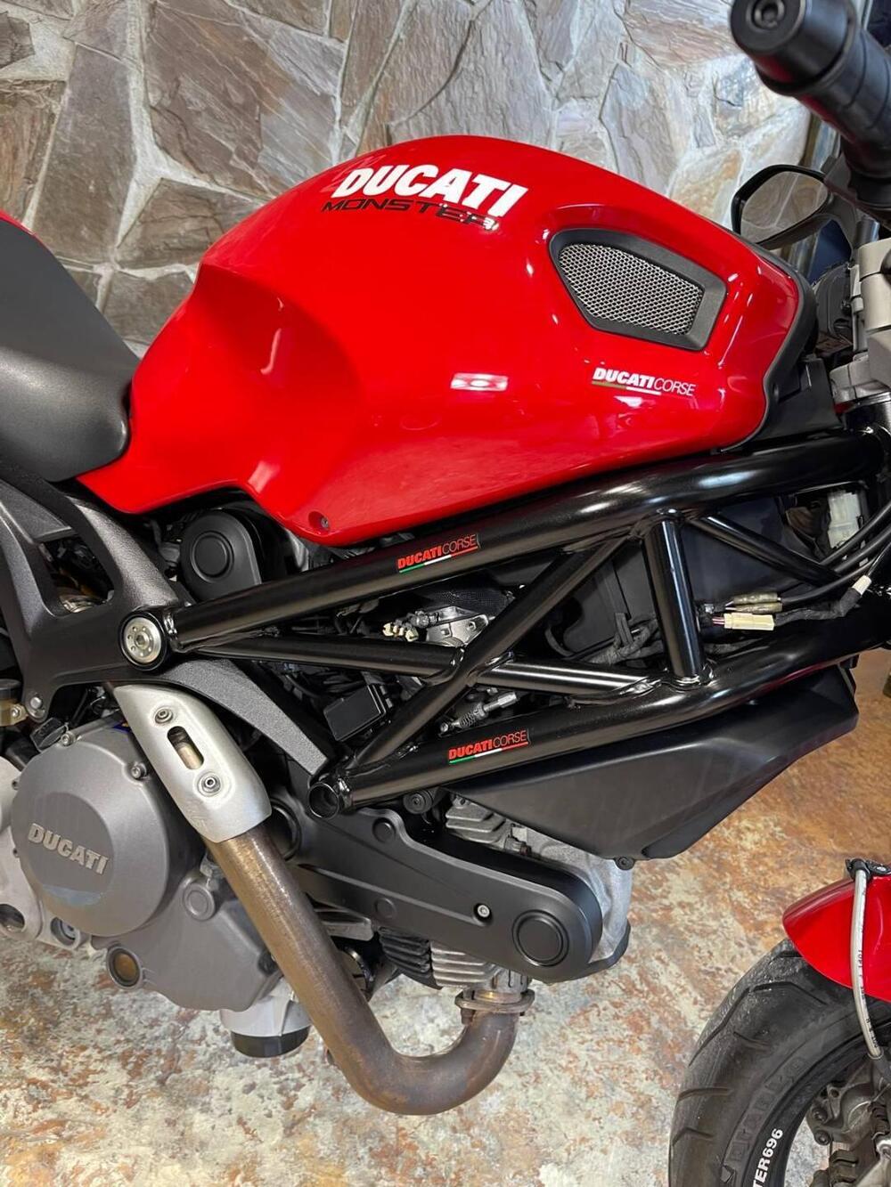 Ducati Monster 696 (2008 - 13) (11)