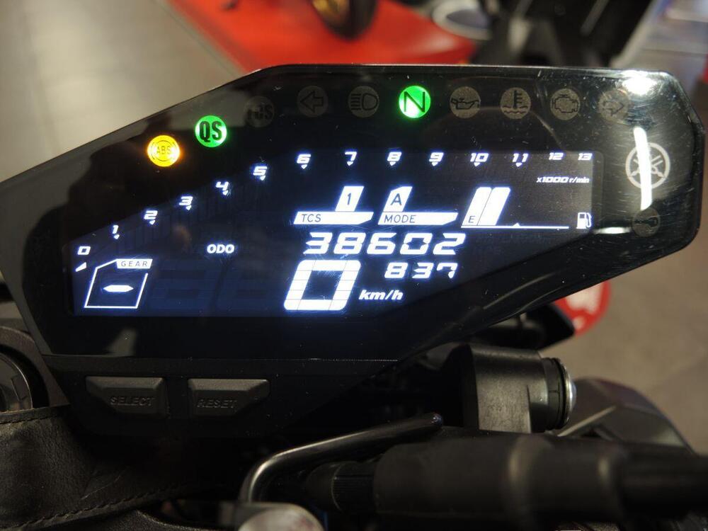 Yamaha MT-09 SP (2021 - 23) (5)