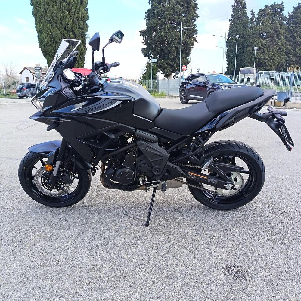 Kawasaki Versys 650 (2025 - 26) (6)