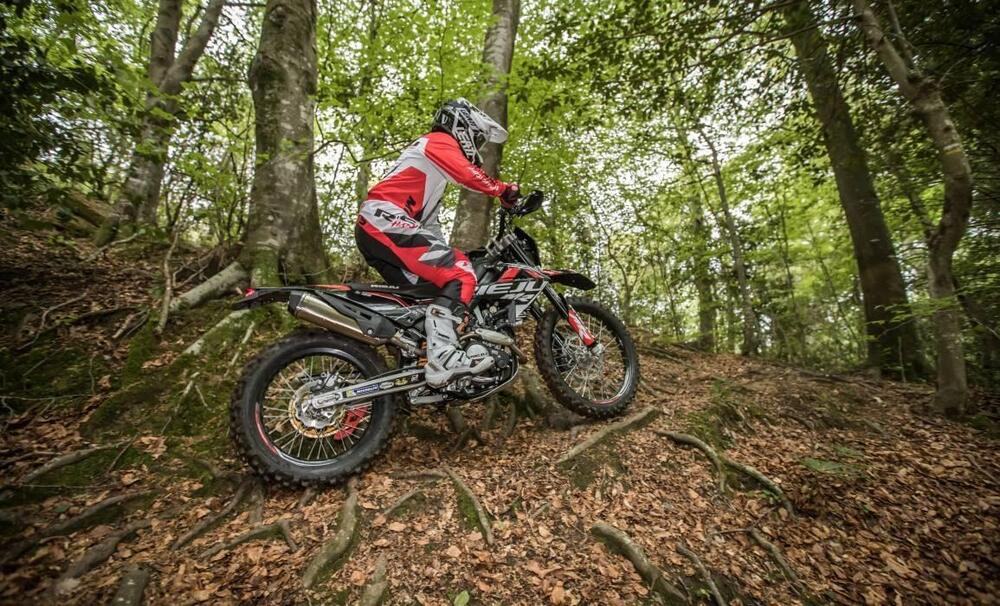 Rieju MR 125 Pro (2026) (2)