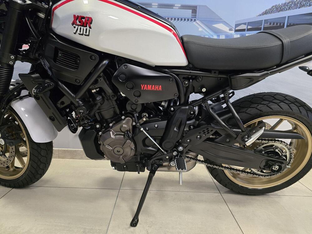 Yamaha XSR 700 XTribute (2022 - 24) (6)