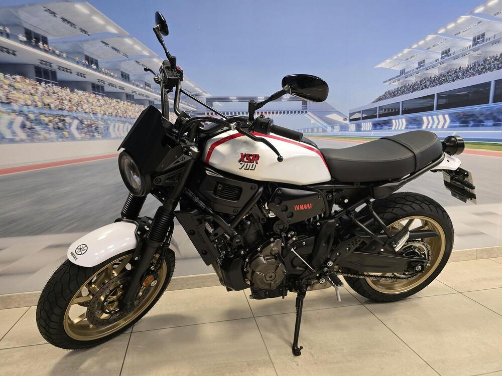 Yamaha XSR 700 XTribute (2022 - 24) (9)