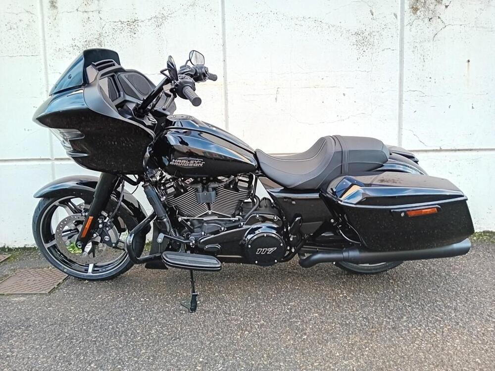 Harley-Davidson Road Glide (2024 - 25) (2)