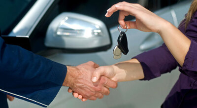 Passaggio di propriet&agrave; auto, tutto quello da sapere per il 2026: guida pratica tra documenti, tempi e costi