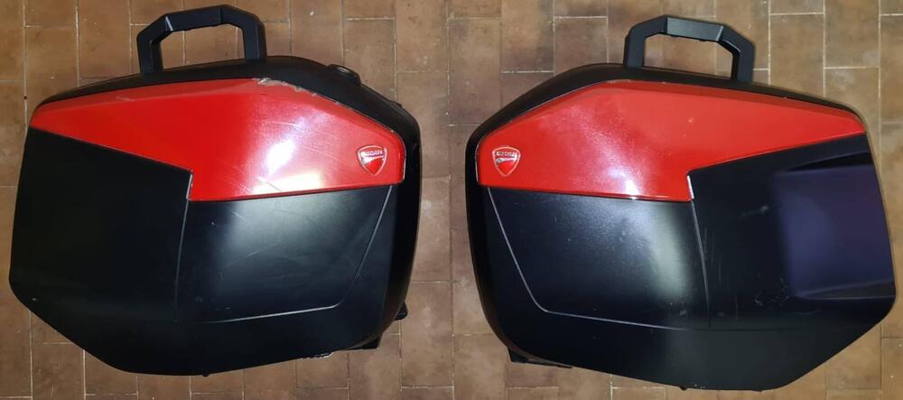 Valige Ducati Multistrada