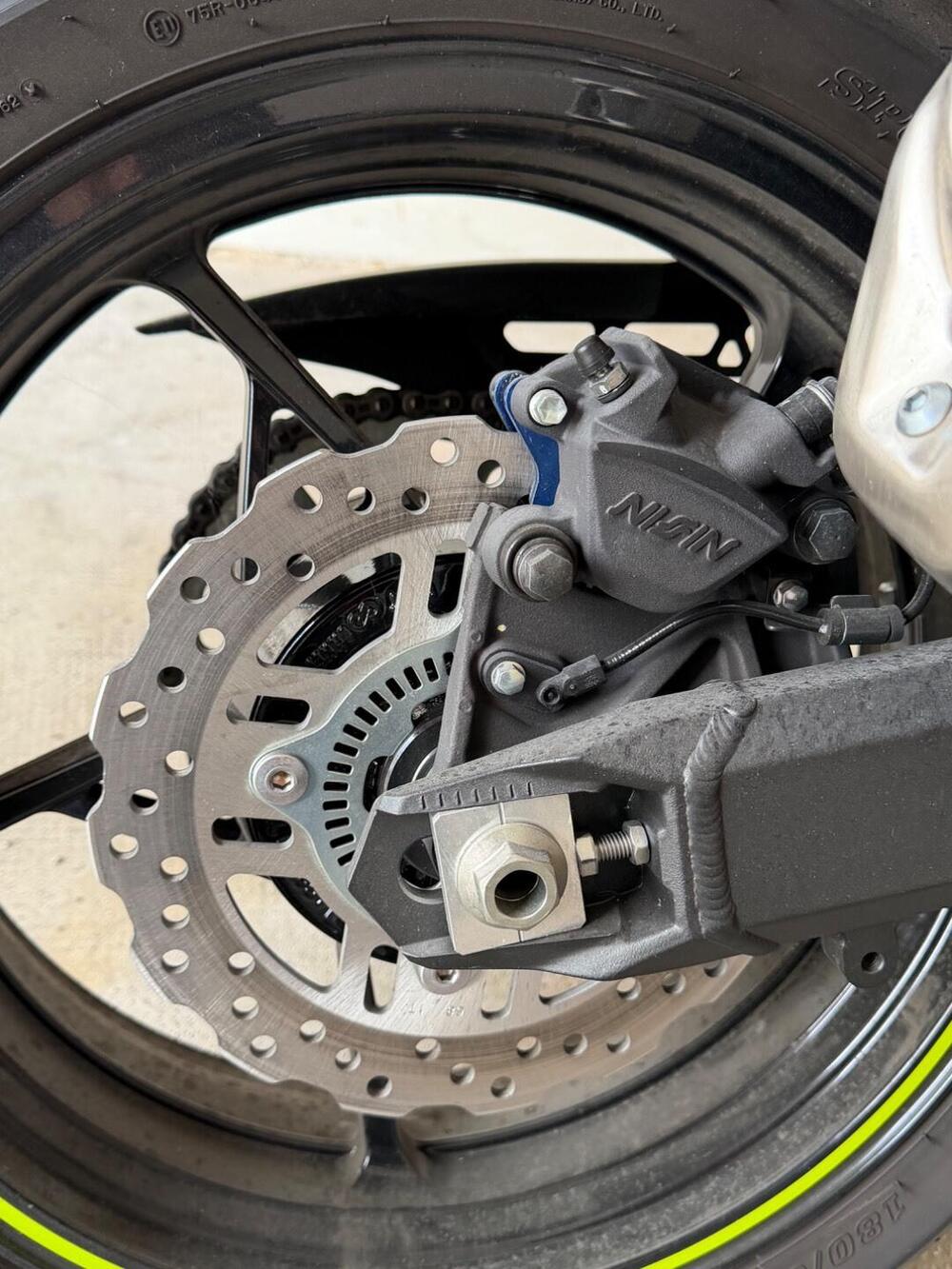 Kawasaki Z 900 (2021 - 24) (11)