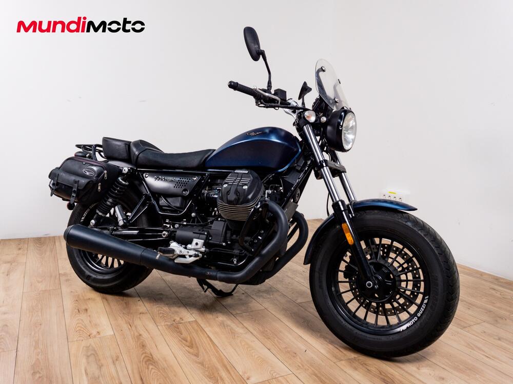 Moto Guzzi V9 Bobber (2021 - 25) (2)