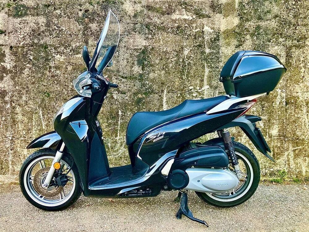 Honda SH 300 i ABS (2016 - 20) (5)