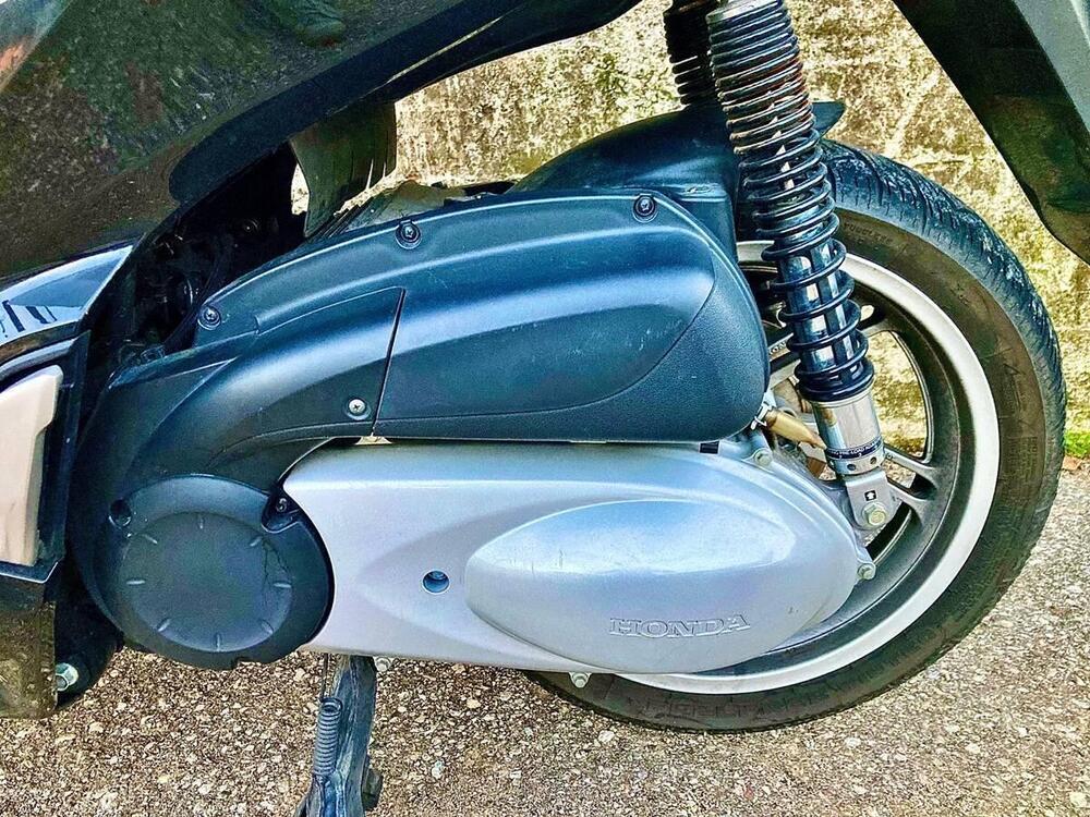 Honda SH 300 i ABS (2016 - 20) (13)