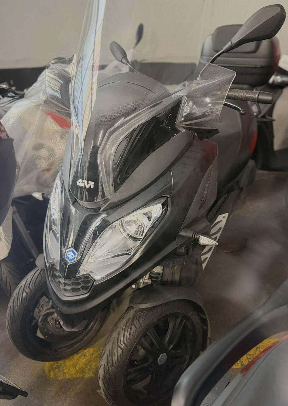 Piaggio MP3 300 ABS Hpe (2021 - 24) (2)