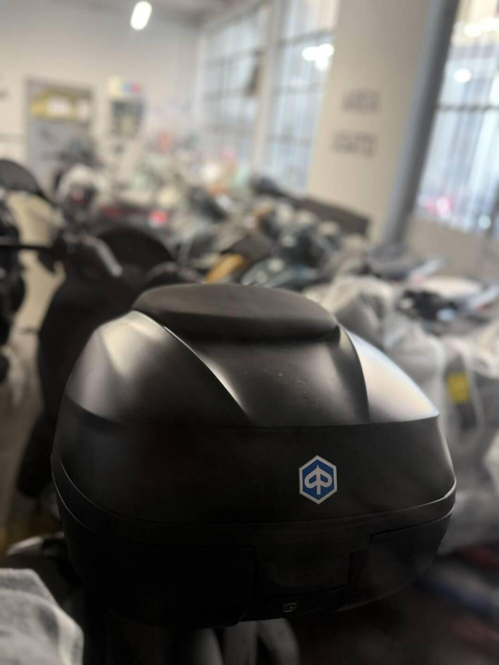 Piaggio MP3 300 ABS Hpe (2021 - 24) (3)