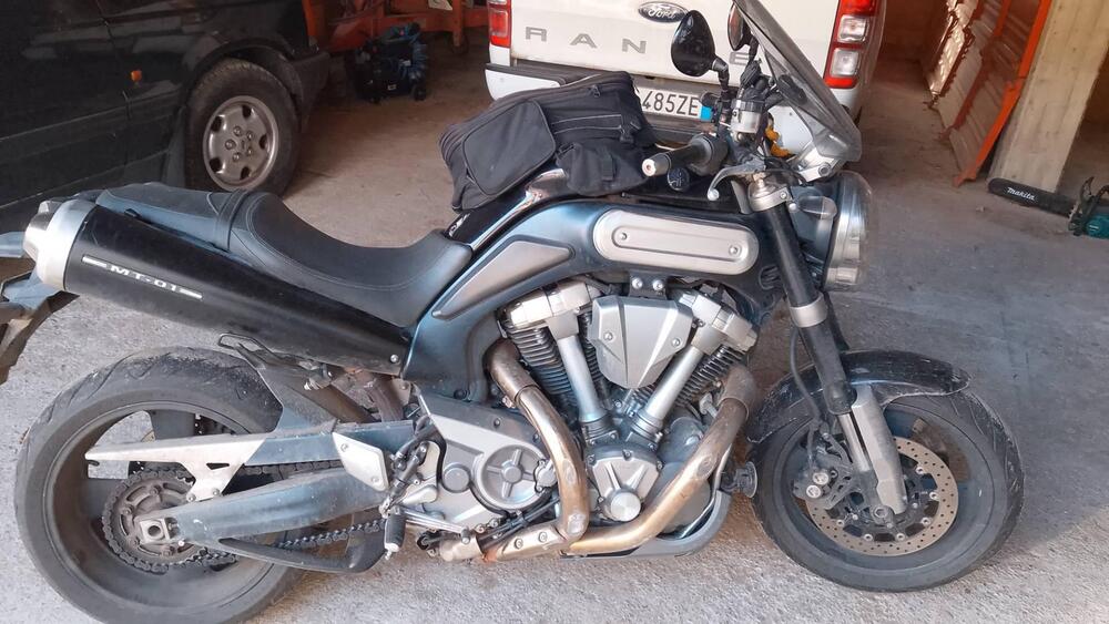 Yamaha MT-01 (2005- 11) (3)