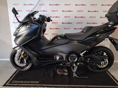 Yamaha T-Max 560 (2022 - 24) usata