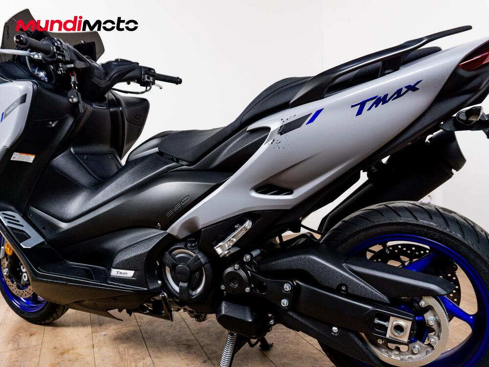 Yamaha T-Max 560 (2020 - 21) (10)