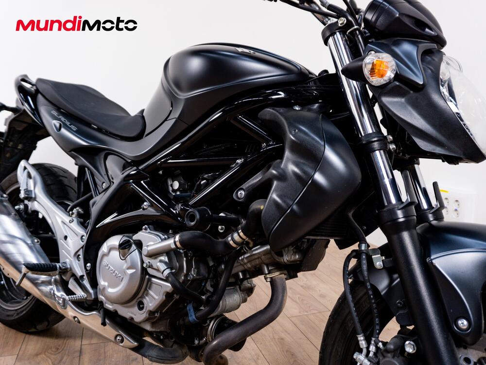 Suzuki Gladius 650 SFV ABS (2009 - 15) (5)