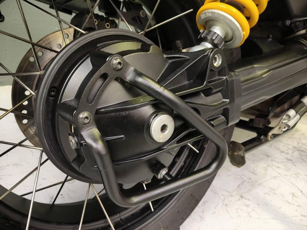 Moto Guzzi V85 TT Centenario (2021 - 22) (12)