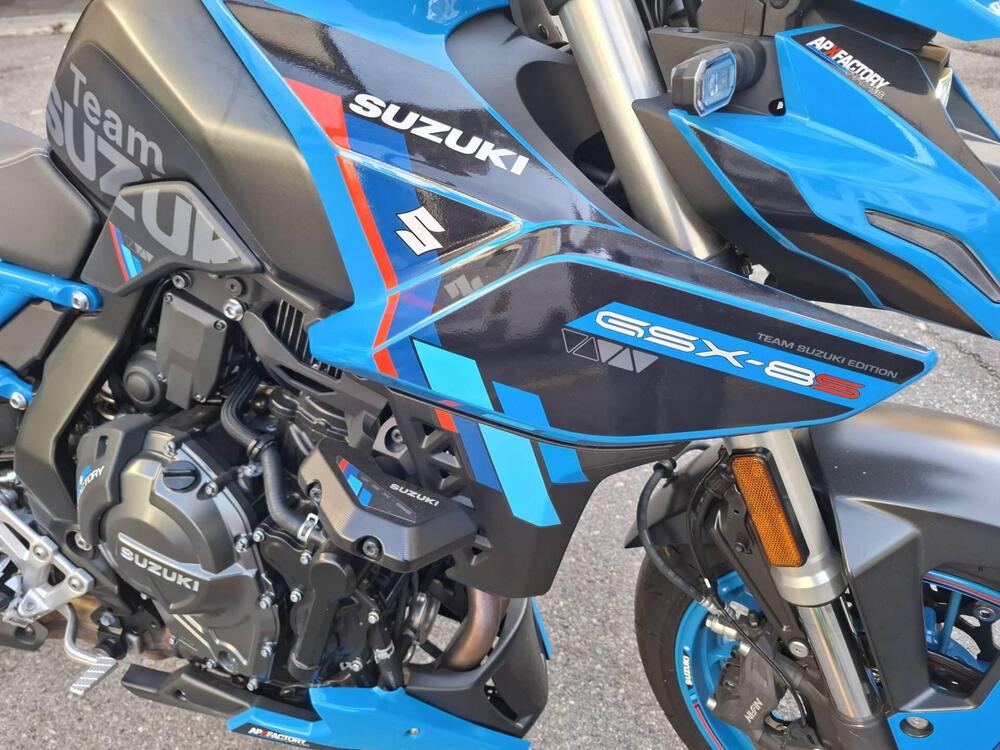 Suzuki GSX-8S Team Suzuki Edition (2024) (2)