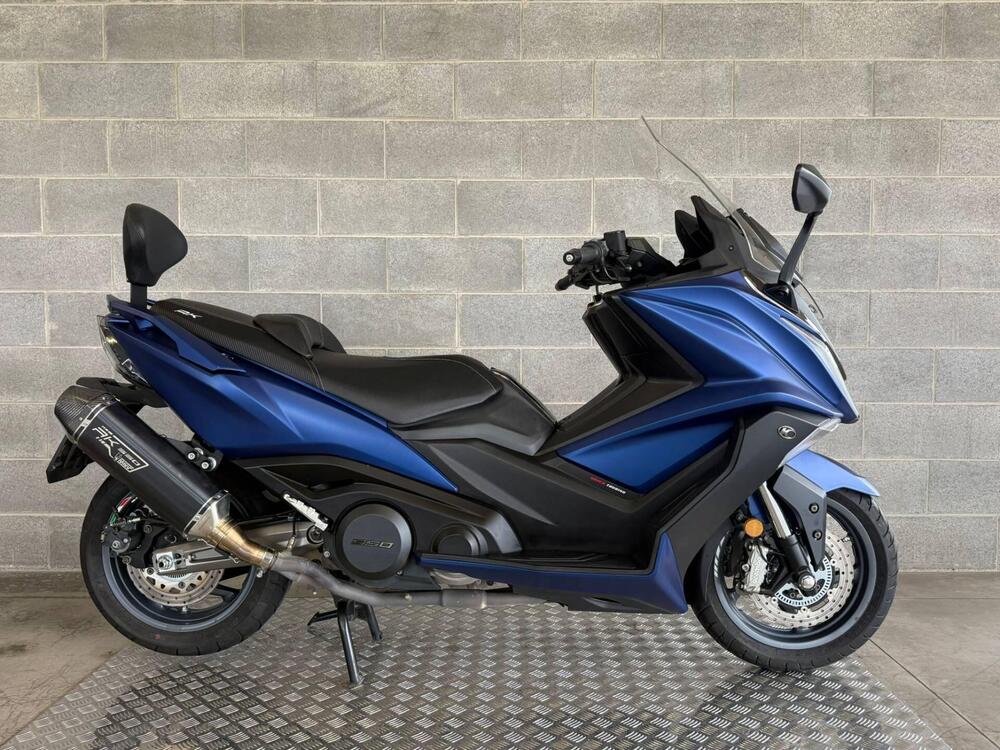 Kymco AK 550 (2017 - 19) (2)