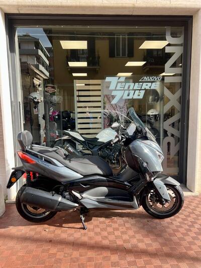 Yamaha X-Max 300 Tech Max (2021 - 24) usata
