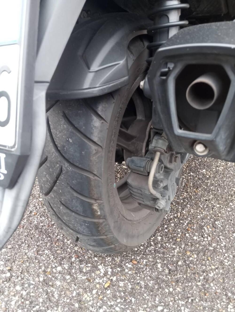 Kymco Downtown 350i ABS (2016 - 20) (9)