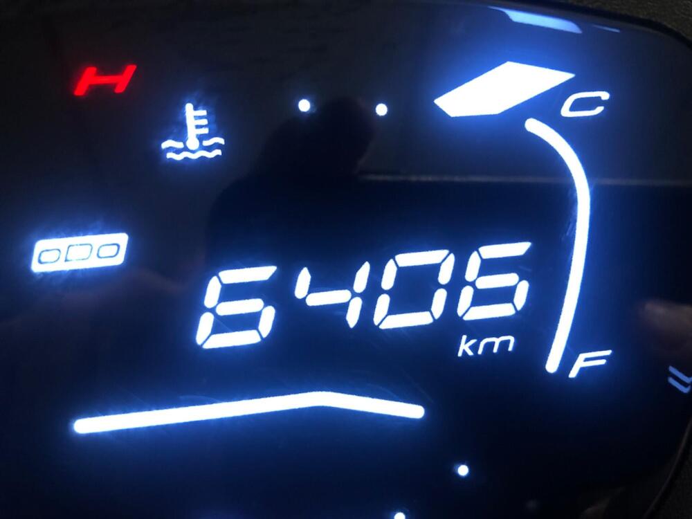 Kymco Xciting VS 400i (2023 - 26) (2)