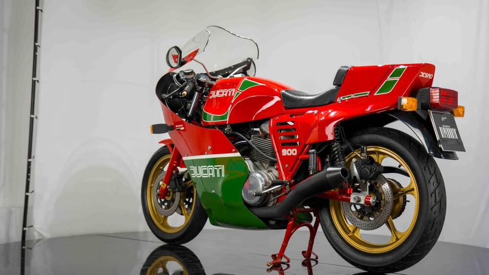 Ducati 900 MHR  (9)