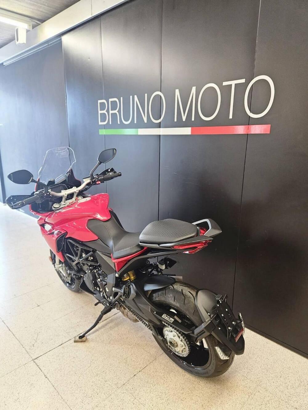 MV Agusta Turismo Veloce 800 Rosso (2021 - 23) (5)