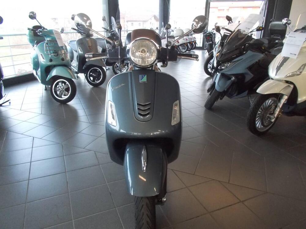 Vespa GTS 300 (2017 - 18) (6)