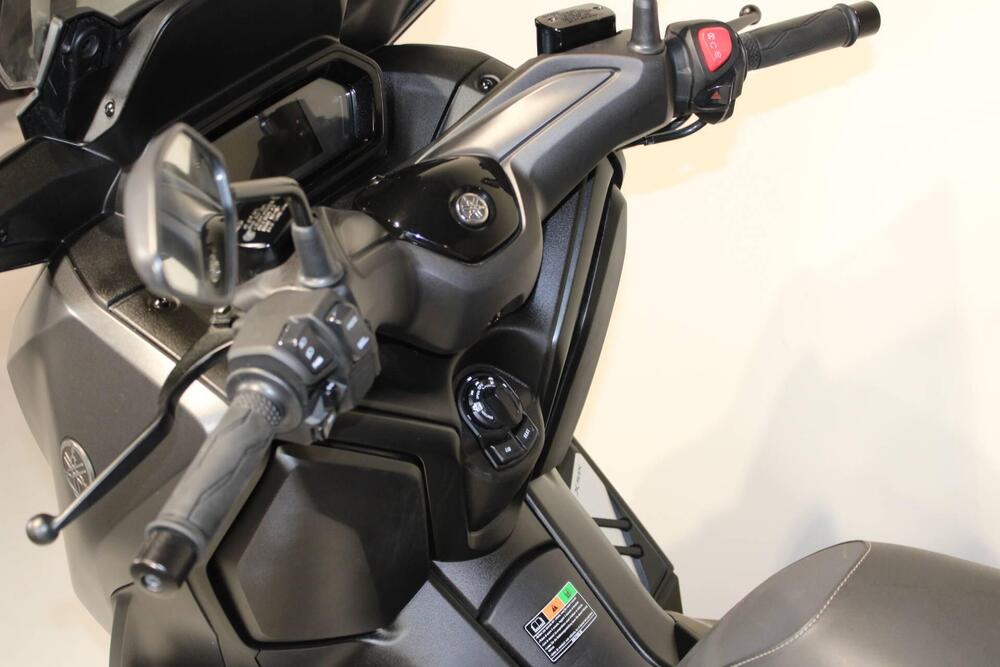 Yamaha X-Max 300 (2021 - 24) (5)