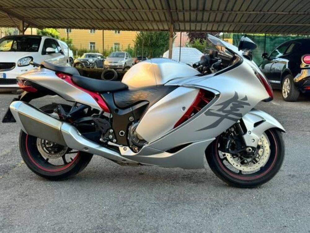 Suzuki GSX 1300 R Hayabusa (2021 - 24) (5)